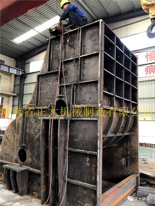 安陽永興建材擴大產能又訂購1614型粉碎機一臺